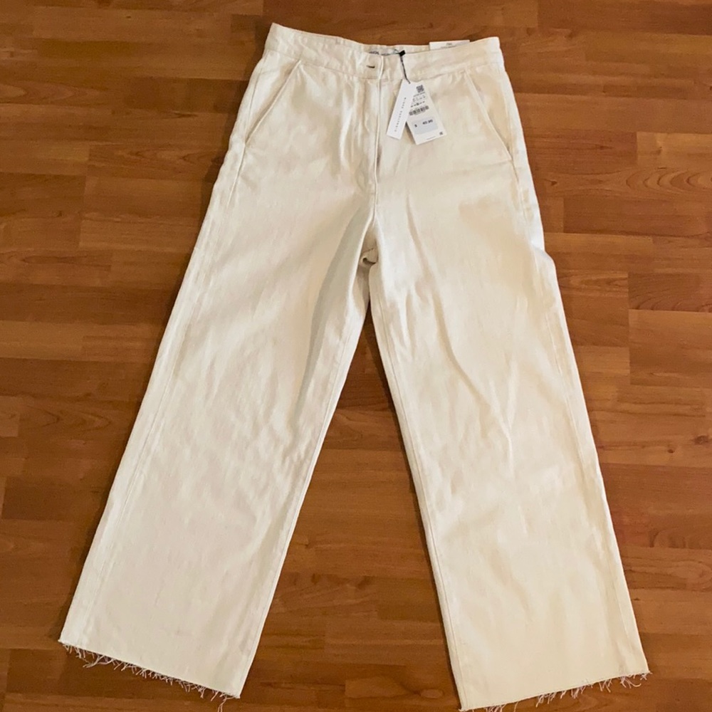 Cream/ White Wide Leg Jeans
